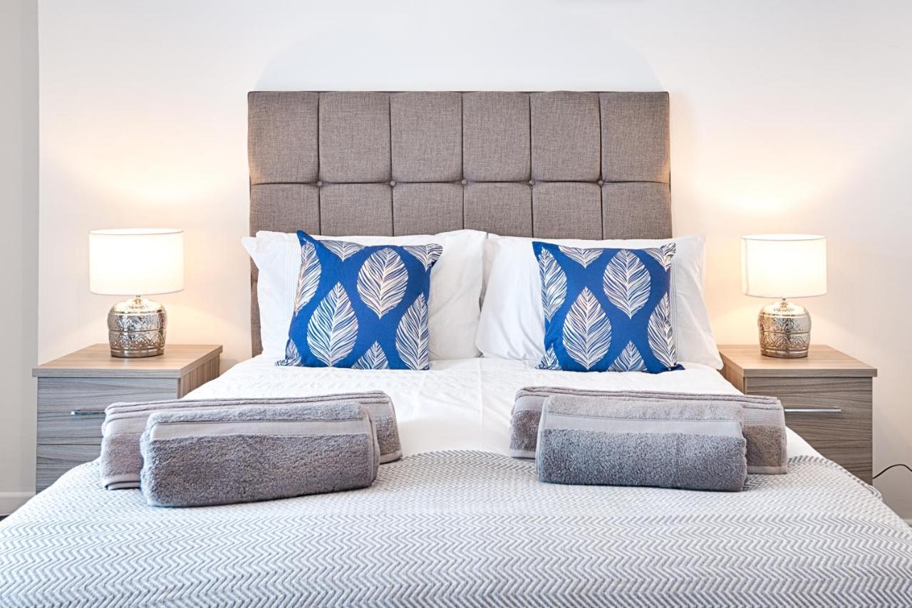 Free Parking, Spacious Rooms, Smart Tv'S All Rooms スウォンジー エクステリア 写真